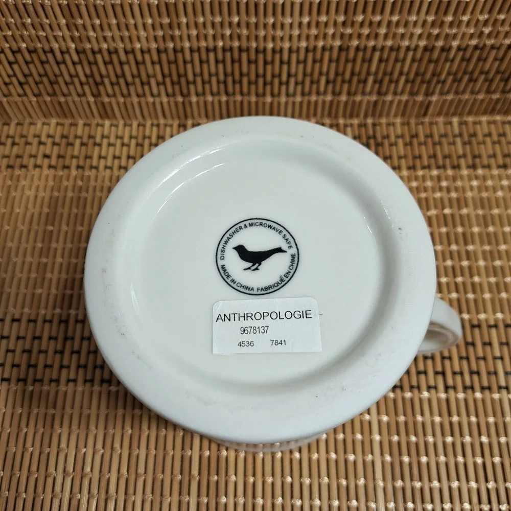 Anthropologie Coffee Mug Monogram White/ Black Letter V With Small‎ Round Handle